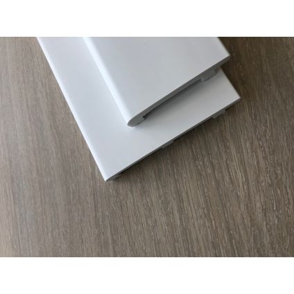 Mac Lean hoge plint - Watervast - Wit 240cm - 15x80mm