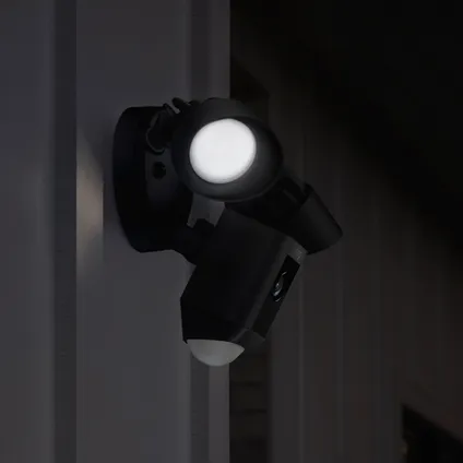 Caméra extérieure intelligente Ring Floodlight LED noir 4
