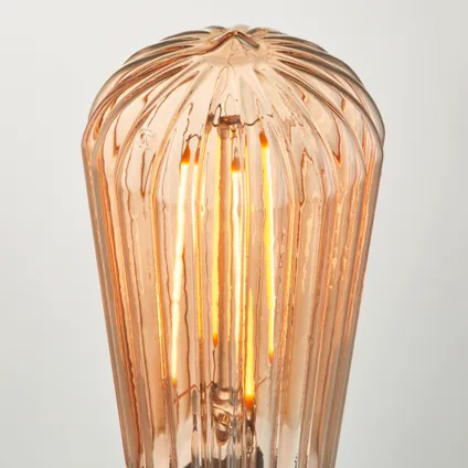Brilliant ledfilamentlamp amber ST64 E27 4W 3