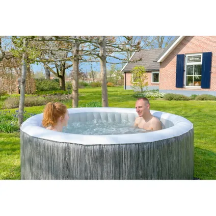 EXIT Wood Deluxe spa (4 personnes) 10