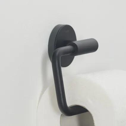 Ensemble d'accessoires de toilettes Tiger Urban porte-brosse WC + porte-rouleau papier toilette sans rabat + crochet porte-serviette noir 6