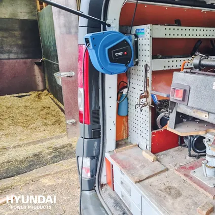 Hyundai stroomhaspel 15 meter - Kabelhaspel automatisch - Incl. draaibare muurbevestiging 5