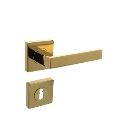 Intersteel deurklink op vierkante rozet met nokken Hera 55x55x10mm sleutelrozetten gepolijst messing PVD