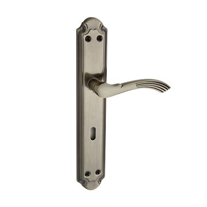 Avenue deurkruk langschild Presto sleutelgat 110mm brons