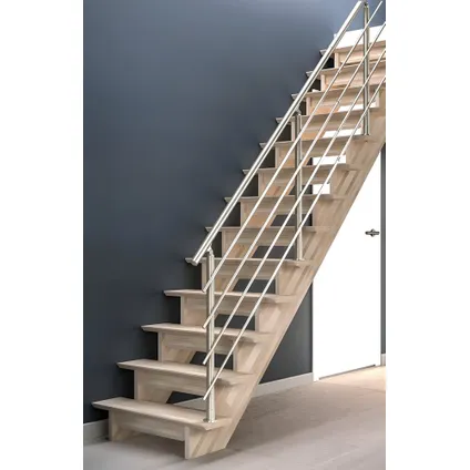 Escalier droit DELTA - hêtre - Sans main courante 3