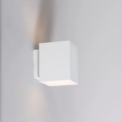 QAZQA Moderne wandlamp vierkant wit - Sola 2