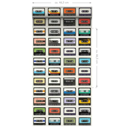XXL behang vintage cassettes beige, zwart, rood, oranje, paars, blauw en groen 8