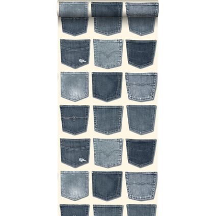 ESTAhome behangpapier spijkerbroeken zakken lichtblauw - 53 cm x 10,05 m - 137739