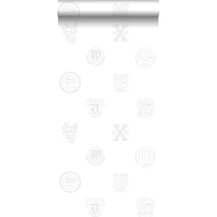 ESTAhome behang school emblemen zilver op wit - 53 cm x 10,05 m - 128805