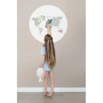 ESTAhome zelfklevende behangcirkel wereldkaart voor kinderen mintgroen, grijs en roze 2