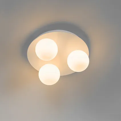 QAZQA Moderne badkamer plafondlamp wit 3-lichts - Cederic 10