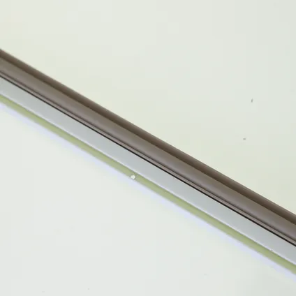 Maclean Tochtstrip - Opbouw - PVC - Wit-Grijs - Deuren en Ramen - Kieren tot 7mm - 2,3m 5