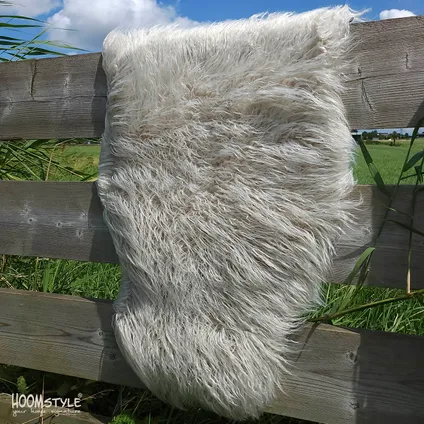HOOMstyle Tibétain Peau de Mouton Helsinki - Tapis - Imitation Fourrure - 60x90cm - Blanc Cassé 2