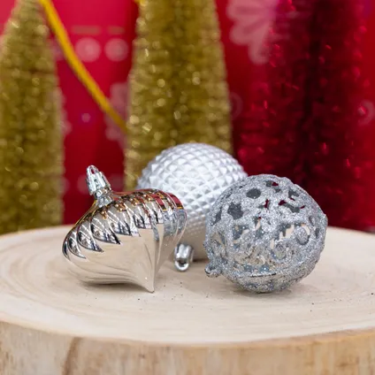 Giftsome Zilveren kerstballen set 60 stuks 8