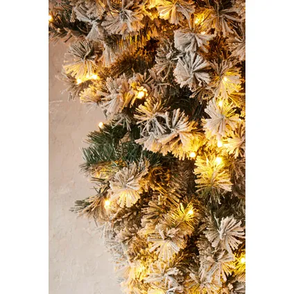 Wintervalley Trees - Kunstkerstboom George met LED verlichting - 210x134cm - Besneeuwd 9