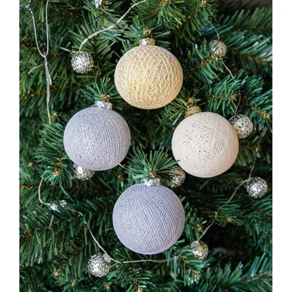 Kerstbal - zilverkleurig - cotton balls - 6,5 cm 2