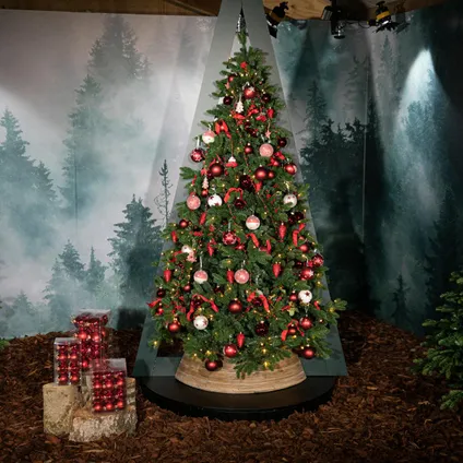 Premium Kerstboom Excellent Trees® LED Mantorp 180 cm met 280 Lampjes 4