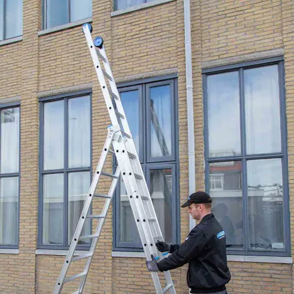 Eurostairs rechte driedelige ladder - Reform ladder - 3x12 sporten + gevelrollen 5