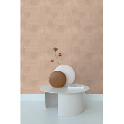Origin Wallcoverings behangpapier grafisch 3D motief terracotta roze - 0.53 x 10.05 m 6