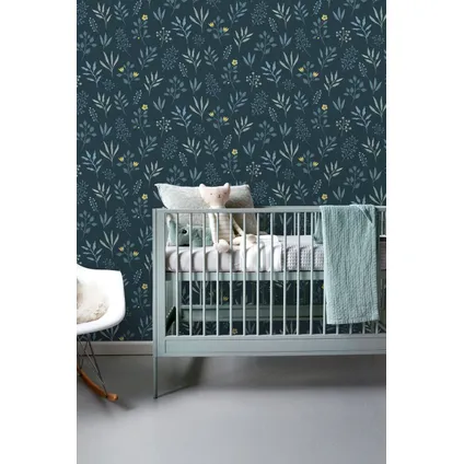 ESTAhome behangpapier bloemmotief in Scandinavische stijl donkerblauw en okergeel 5