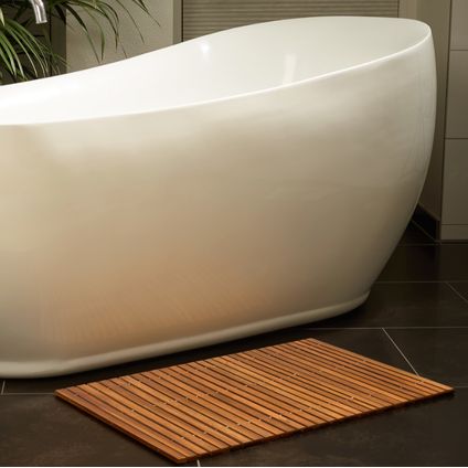 Tapis de bain en bois SaniSupreme® 50 x 80 cm modèle enroulable avec caoutchoucs antidérapants