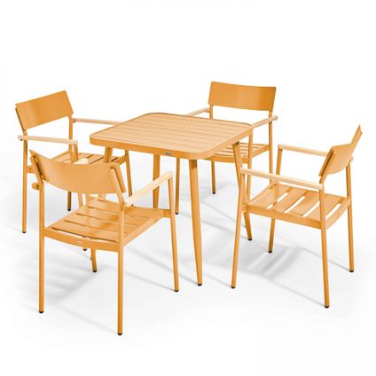 Oviala Bristol Tuinset met tafel en 4 aluminium/houten fauteuils in mosterdgeel