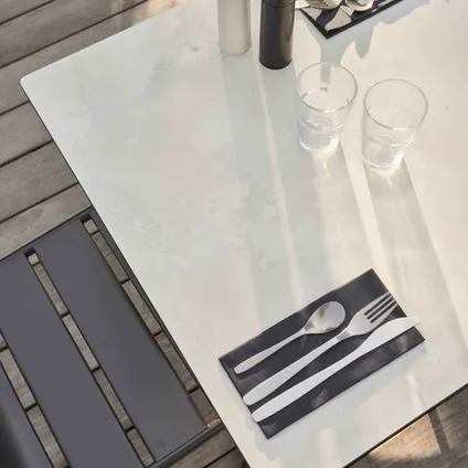 Table de jardin 60 x 60 cm inclinable Oviala Opéra stratifié béton gris clair 4