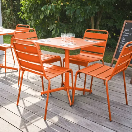 Oviala Palavas Set van een vierkante tuintafel en 4 oranje stoelen 2