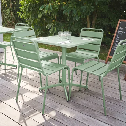 Oviala Palavas Vierkante tafelset met 4 groene saliegroene metalen stoelen 2