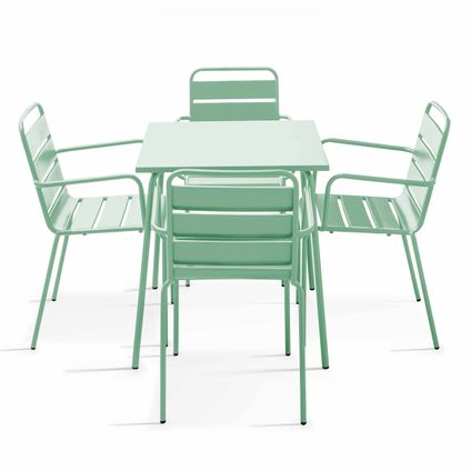 Oviala Set van een vierkante tuin tafel en 4 fauteuils van groen salie staal
