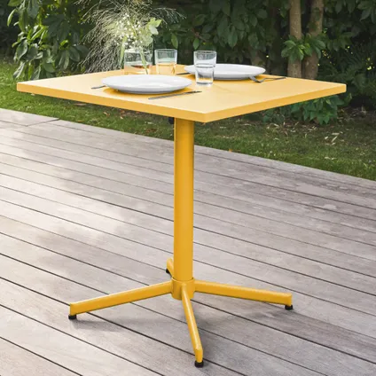 Oviala Set van een vierkante tuintafel en 4 gele stoelen 3