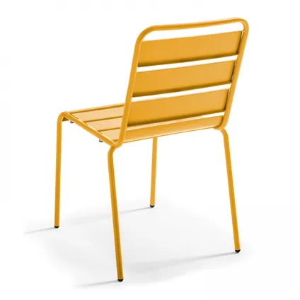 Oviala Palavas Set van een ronde tuin tafel en 2 gele metalen stoelen 5
