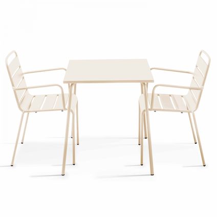 Oviala Set van een vierkante tuin tafel en 2 ivoorkleurige stalen fauteuils