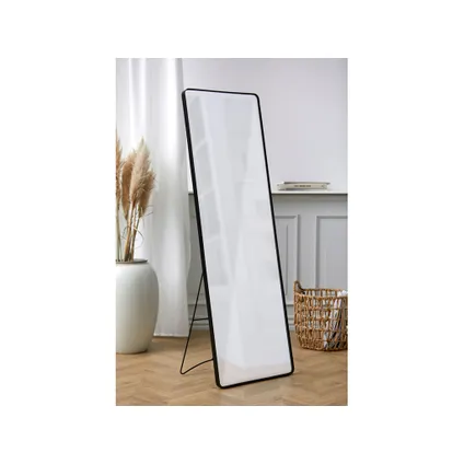 Villa Collection Denmark Verdal Staande spiegel met zwarte lijst 140cm 6