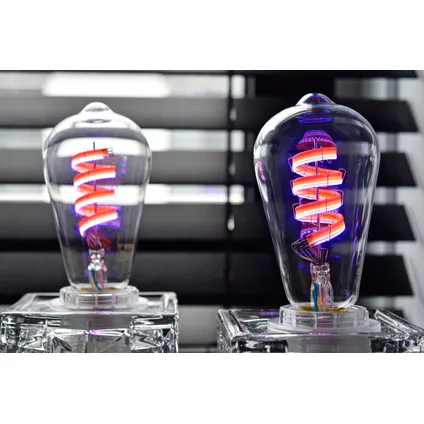 Calex Slimme LED Lamp - E27 - Filament - RGB en Warm Wit - 4.9W 3