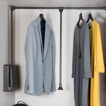 Emuca Opknoping hanger voor Hang kledingkast, verstelbare breedte 450-600mm, Staal en Plastic 2