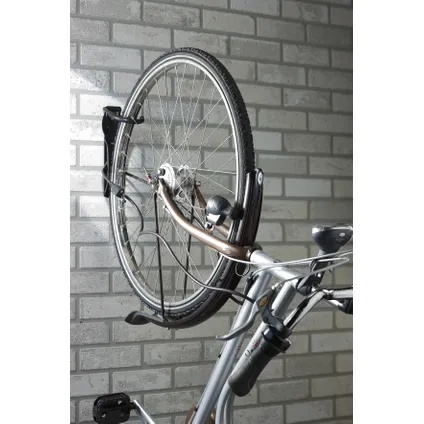 Crochet vélo mural Mottez sur plaque noir 2