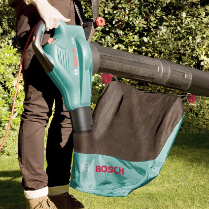 Vermaken Pas op Nauwkeurig Bosch elektrische bladblazer ALS25 met opvangzak en handschoenen