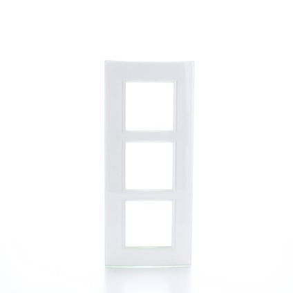 Plaque de recouvrement BTicino 3x2modules 57mm Aqua Livinglight blanc