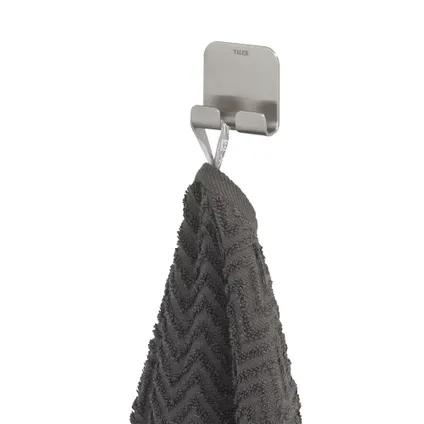 Crochet porte-serviette Tiger Colar acier inoxydable brossé 2